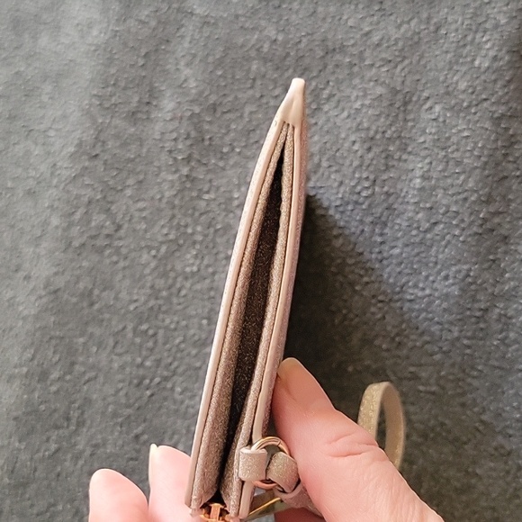 Kate Spade glitter wristlet in a silver/champagne color, excellent condition - Picture 10 of 10